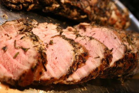 Pork Tenderloin with Plum Chutney_0